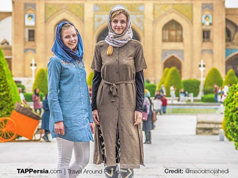 Dress Code for Female Tourists in Iran - A Guide for Travelers